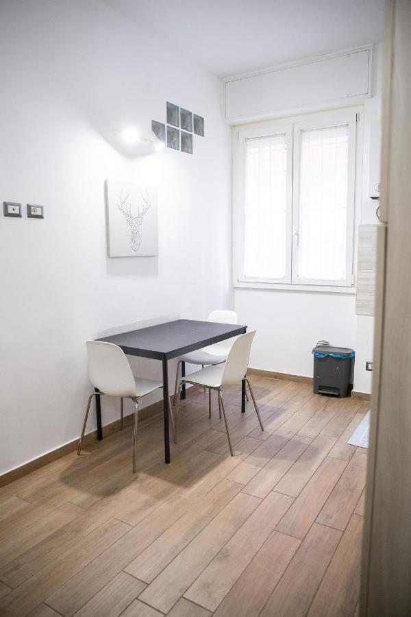 Apartment Sweet House Navigli Mailand